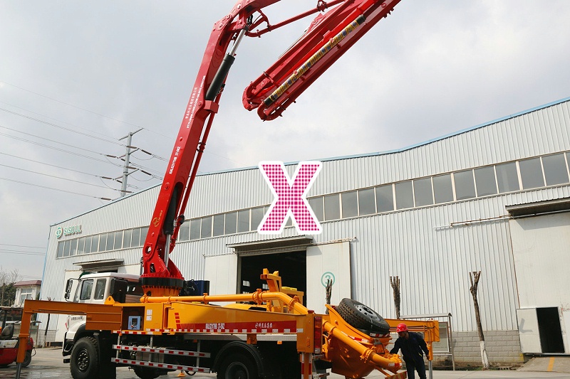 青島小型混凝土泵車價(jià)格 (7)