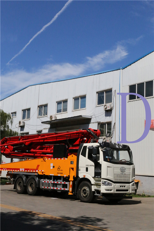 青島混凝土泵車價格 (1)