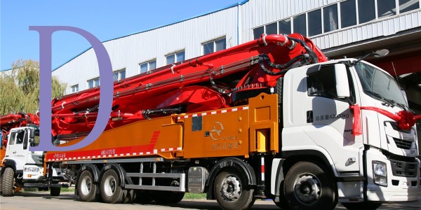 哪些是展開臂架時混凝土泵車要注意的？