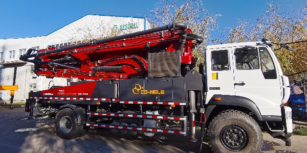 泵車(chē)在上路過(guò)程中要注意哪幾點(diǎn)