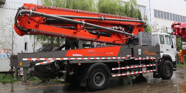 泵車(chē)向后泵送會(huì)有哪些危險(xiǎn)