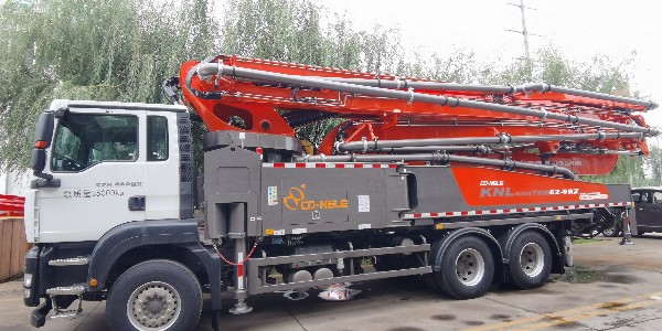 當(dāng)你要選購52米泵車的時候，廠家哪幾點優(yōu)勢需要提前了解