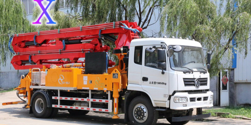 小型混凝土泵車側(cè)翻怎樣正確預(yù)防？——科尼樂(lè)