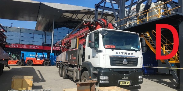 泵車安全無小事，大家作業(yè)一定要注意安全